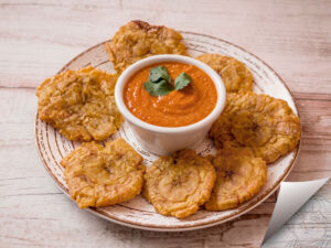 Patacones con salsa